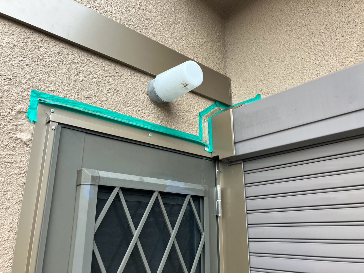 水切り取り付け工事