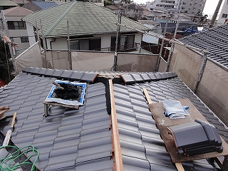 屋根葺き替え工事