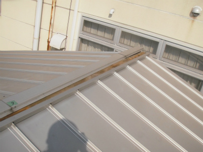 雨漏り改修屋根工事