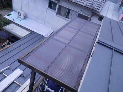 ポリカ張り替え工事
