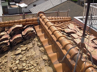 屋根葺き替え工事