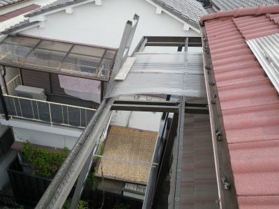ベランダ屋根補修工事