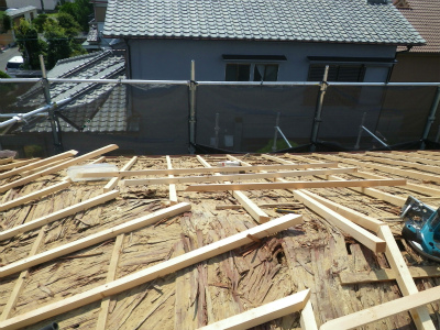 屋根葺き替え工事