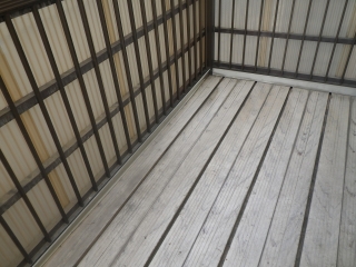 ベランダ掃除