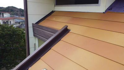 屋根葺き替え工事(カバー工法)