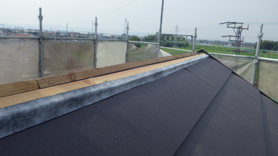 屋根葺き替え工事(カバー工法)