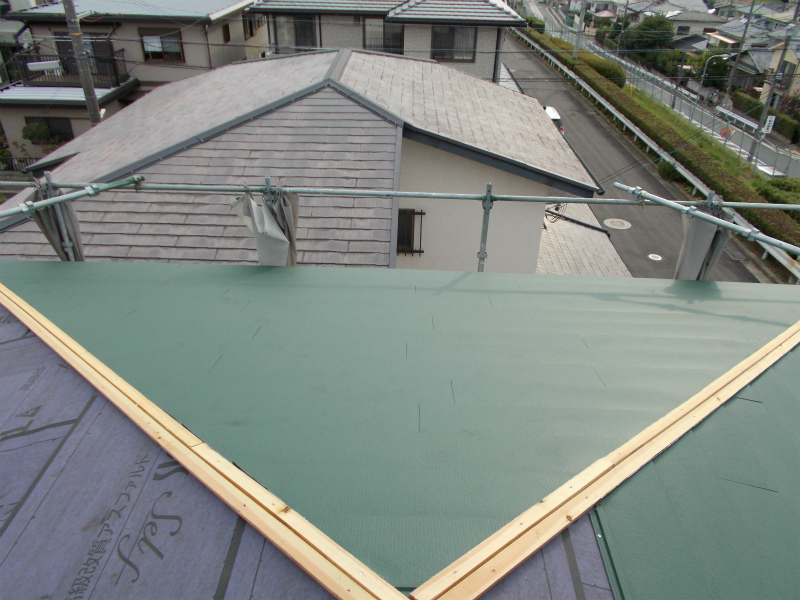 屋根葺き替え工事