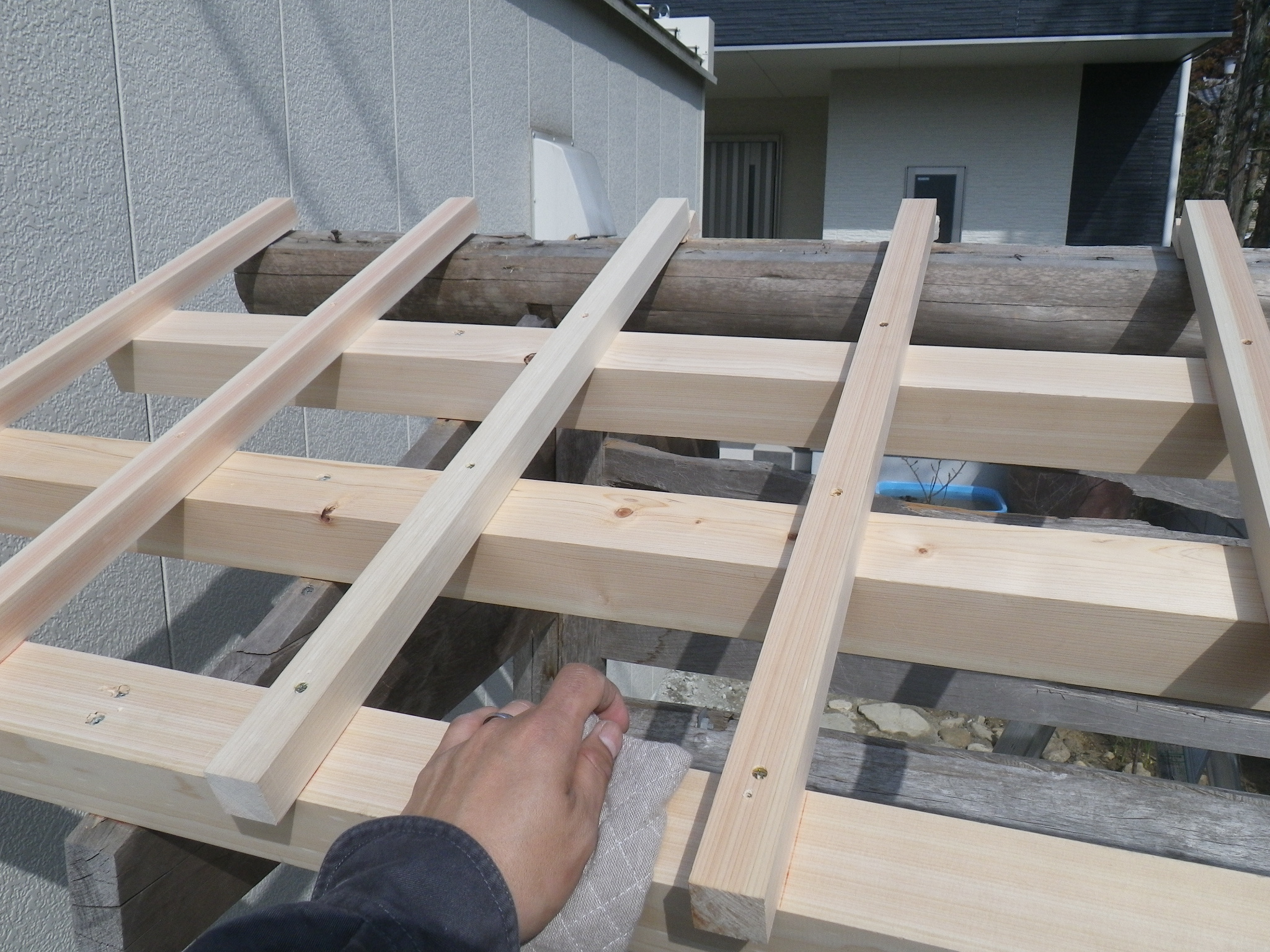 門　屋根工事