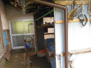 波板屋根補修工事