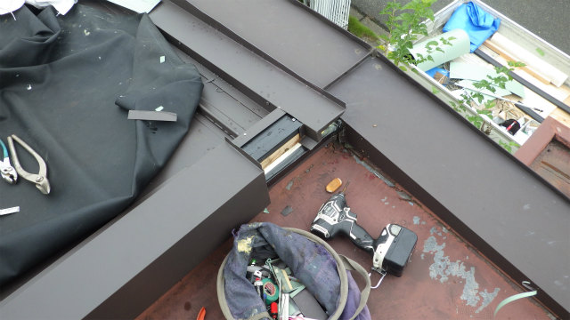 屋根カバー工事
