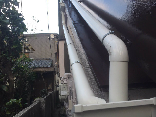 樋架け替え工事