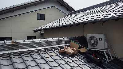 樋掛け替え工事