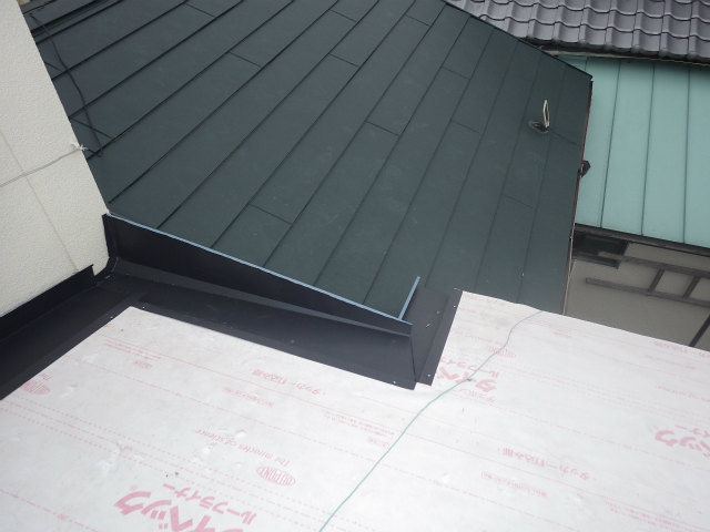屋根カバー工事