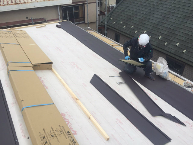 屋根葺き替え工事
