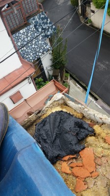 屋根瓦補修工事