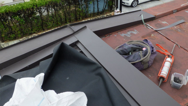 屋根カバー工事