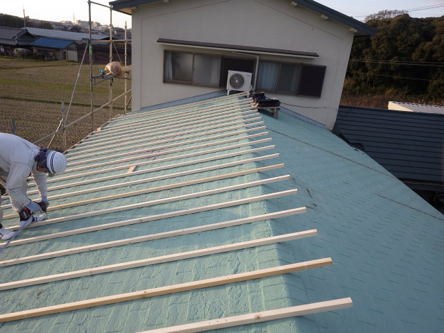 屋根カバー工事