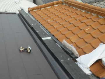 屋根葺き替え工事