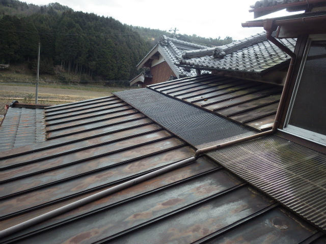 屋根カバー工事