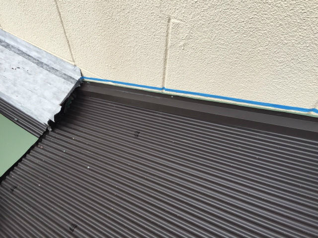 屋根カバー工事