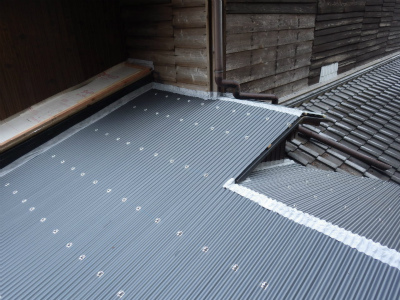 屋根カバー工事
