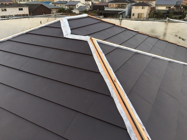 屋根カバー工事