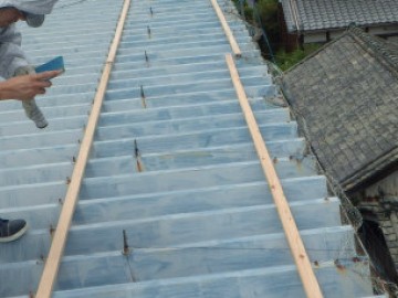 屋根カバー工事