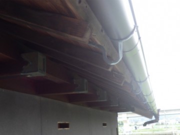 樋架け替え工事