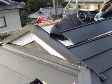 屋根葺き替え工事