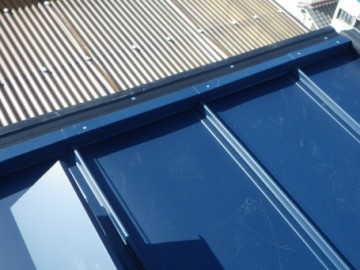屋根カバー工事