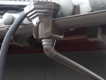 樋架け替え工事
