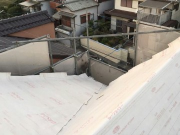 屋根葺き替え工事