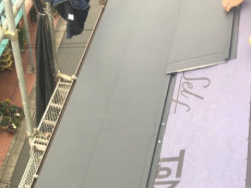 屋根カバー工事
