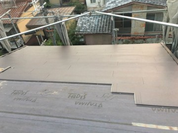 屋根カバー工事
