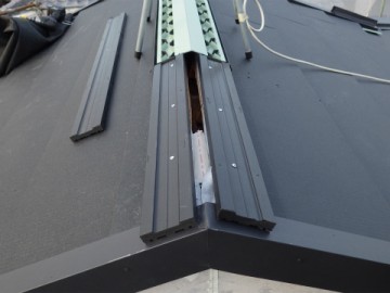 屋根葺き替え工事