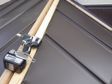 玄関上屋根カバー工事