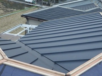屋根カバー工事