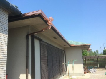 樋架け替え工事