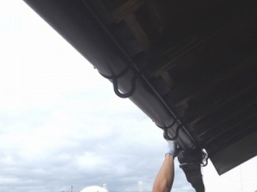 樋架け替え工事
