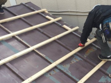 屋根カバー工事