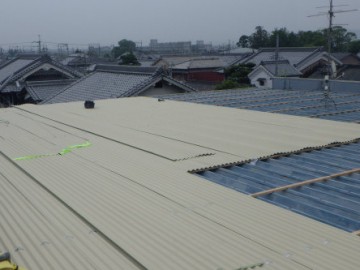 屋根カバー工事