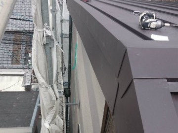 屋根カバー工事