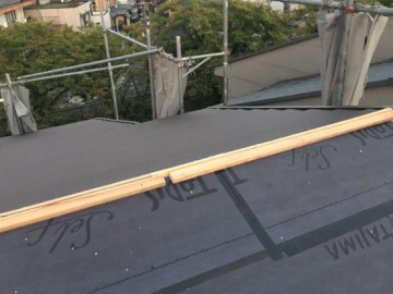屋根カバー工事
