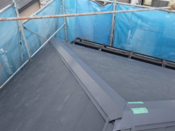 屋根カバー工事