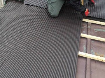 屋根カバー工事