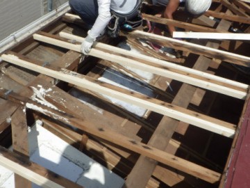 屋根カバー工事