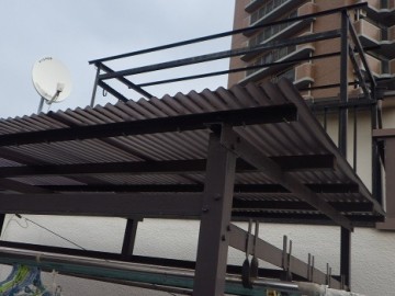 ポリカ波板張替え工事