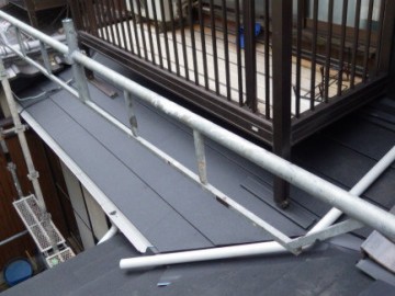 屋根葺き替え工事