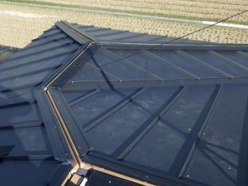 屋根カバー工事