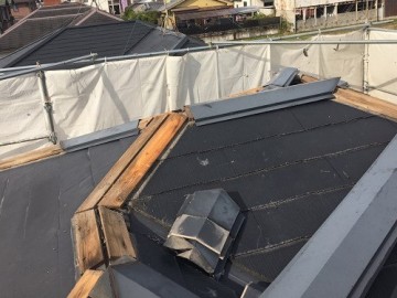 屋根カバー工事